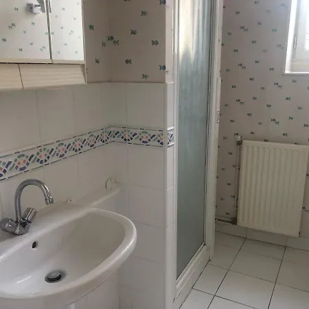 Holiday home -belle Maison Dans Ancienne Ecole-tarif Reduit Hors We !