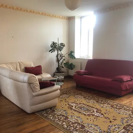 -belle Maison Dans Ancienne Ecole-tarif Reduit Hors We ! Дом отдыха