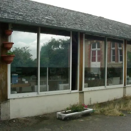 -belle Maison Dans Ancienne Ecole-tarif Reduit Hors We ! Chanzeaux