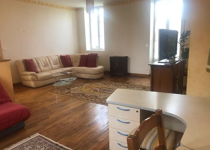 -belle Maison Dans Ancienne Ecole-tarif Reduit Hors We ! *