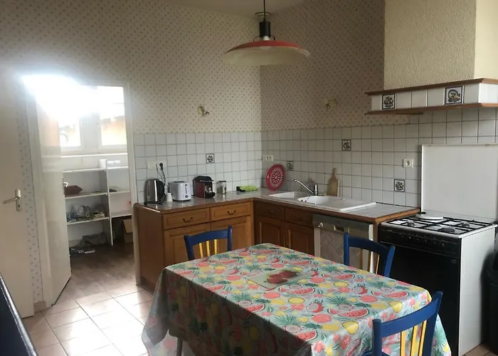 Dom wakacyjny -belle Maison Dans Ancienne Ecole-tarif Reduit Hors We !