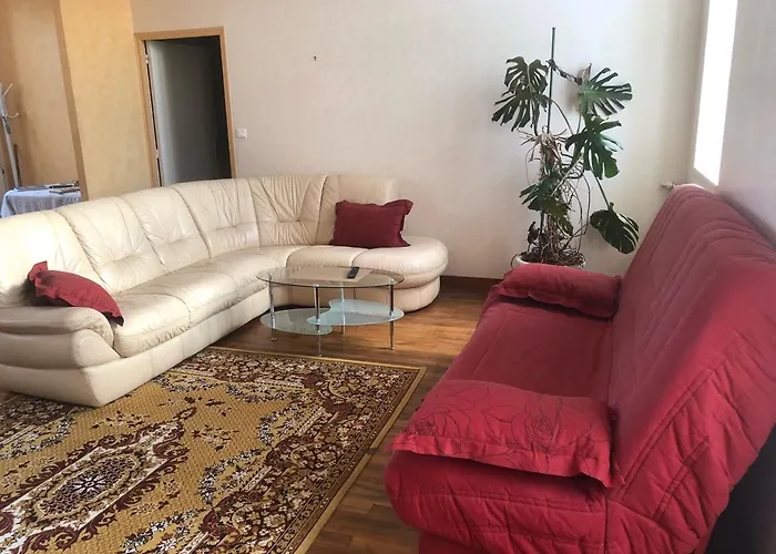 Holiday home -belle Maison Dans Ancienne Ecole-tarif Reduit Hors We ! Chanzeaux